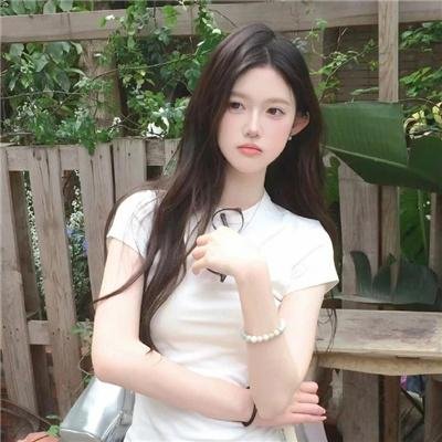亲爱的新年好 海报
